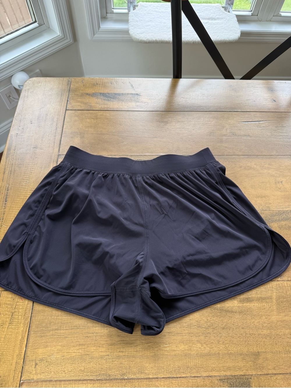 Lululemon sleek high rise running short 1.5” small